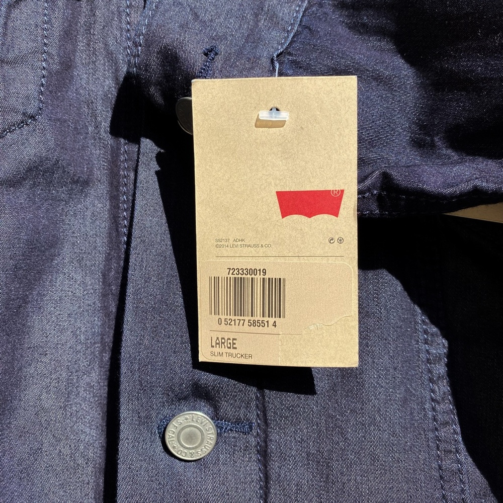 Levi's Slim Trucker Jacket / Shirt Vintage Style - color Navy - size L - Picture 5 of 8